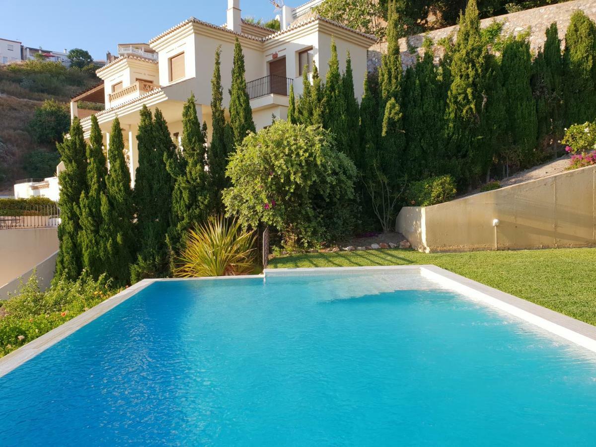 Banyan Cotobro Villa Almuñécar Екстериор снимка